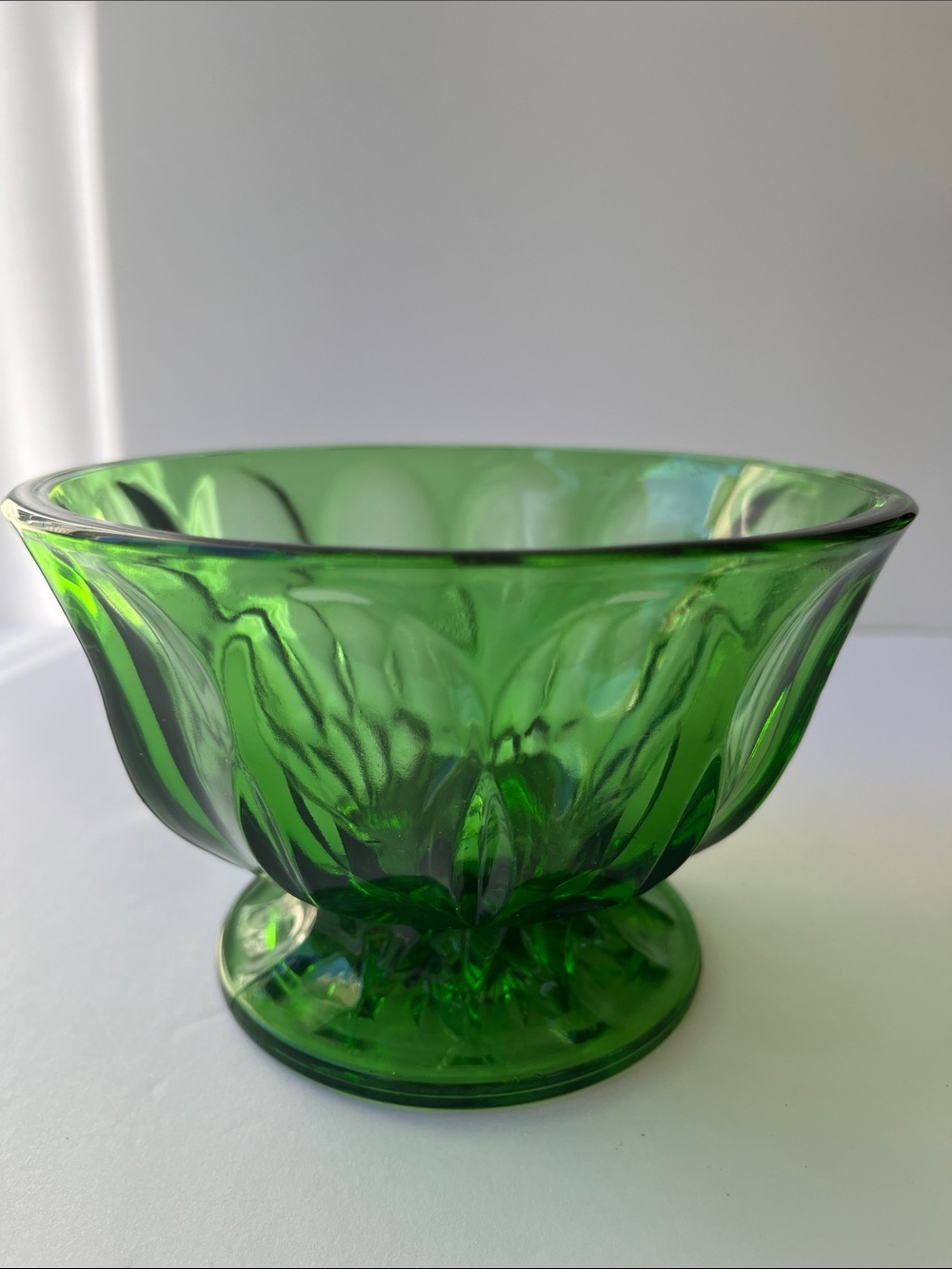 Anchor Hocking Glass Emerald Forest Green Footed Bowl - Medallion Starburst